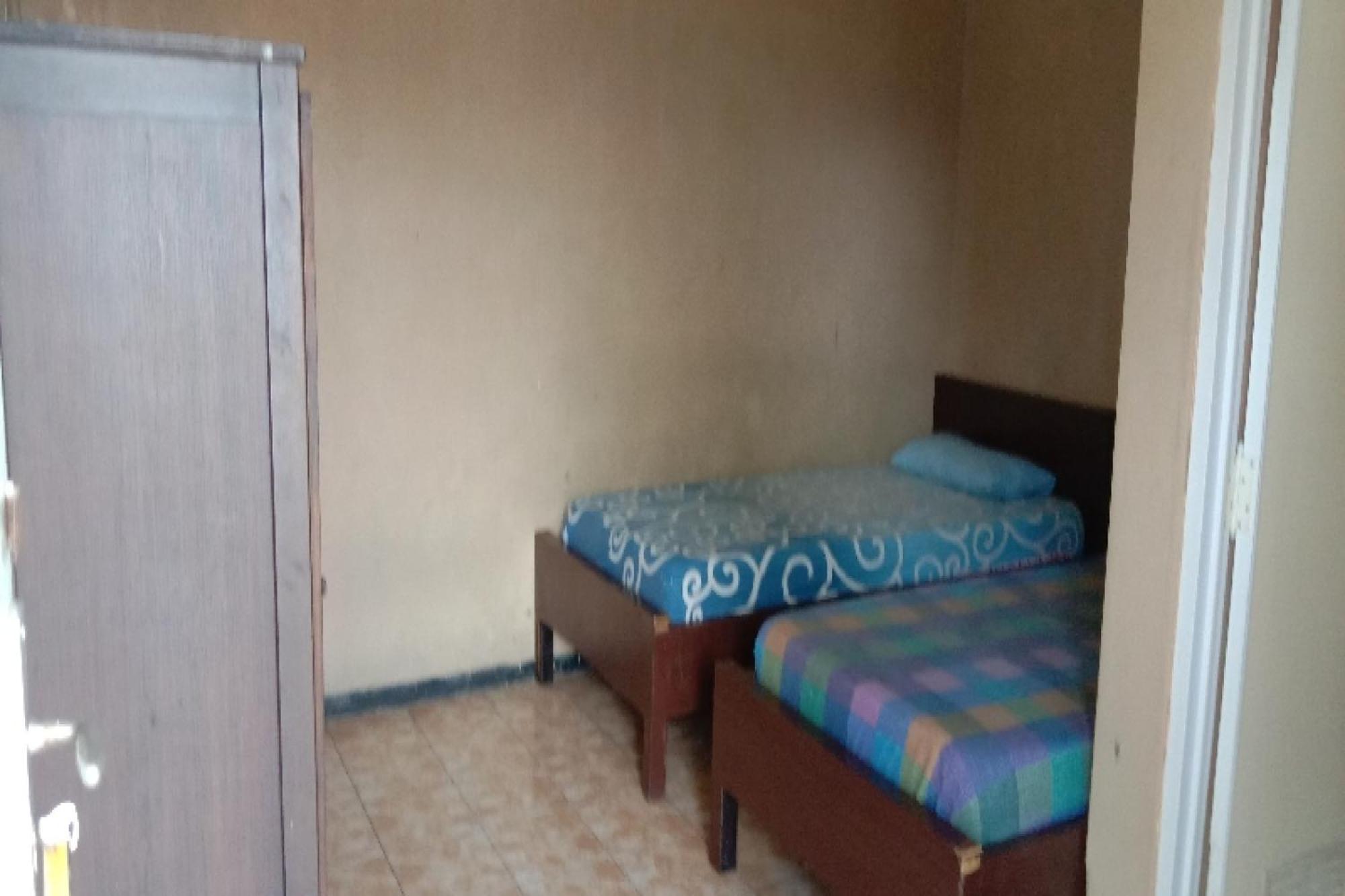 Oyo 90627 Mutiara Hotel Madiun