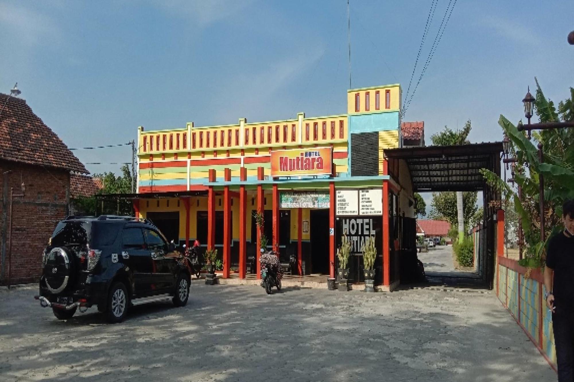 Oyo 90627 Mutiara Madiun